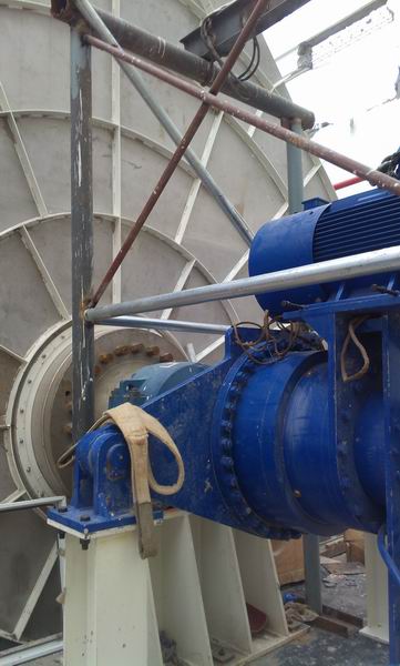 Planetary reduction gearbox for sugar mills