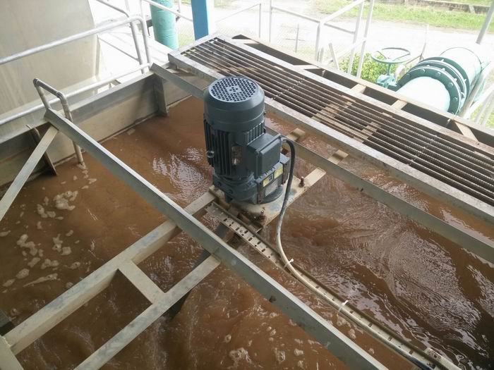 Helical gearbox motor for wastewater sewage treatment plant